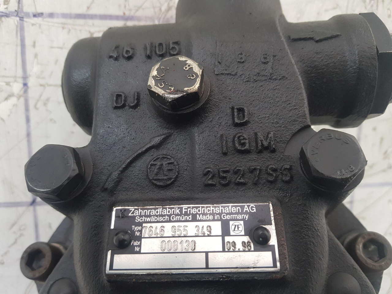 ZF ZF steering pump - Bomba de direção para Guindaste: foto 5 ZF ZF steering pump - Bomba de direção para Guindaste: foto 5