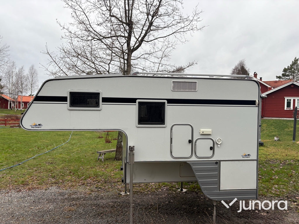 Camper - S Karosser Easy Campers EC 6 SH-2.1 SE (2022) - Caravana: foto 2 Camper - S Karosser Easy Campers EC 6 SH-2.1 SE (2022) - Caravana: foto 2