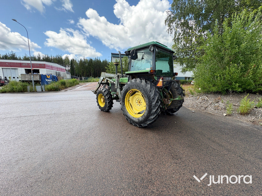 John Deere 2650 - Trator: foto 3 John Deere 2650 - Trator: foto 3