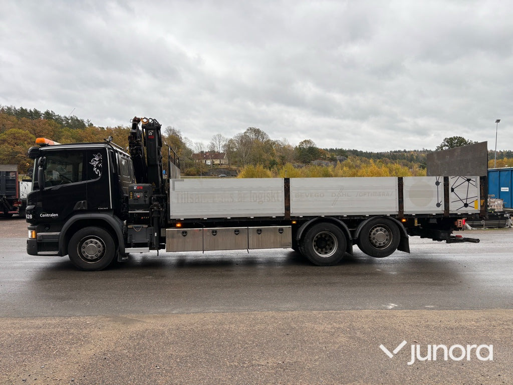 Kranbil - Scania P410 med Hiab 138 - Camião de caixa aberta/ Plataforma, Camião grua: foto 4 Kranbil - Scania P410 med Hiab 138 - Camião de caixa aberta/ Plataforma, Camião grua: foto 4