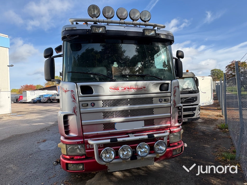 Lastbil - Scania 480 - Máquina de outro: foto 2 Lastbil - Scania 480 - Máquina de outro: foto 2