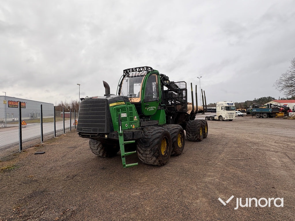 Skotare – John Deere 1510E IBC (2016) - Máquina de outro: foto 1 Skotare – John Deere 1510E IBC (2016) - Máquina de outro: foto 1