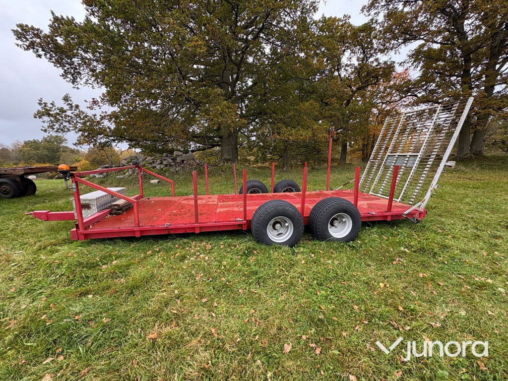 Maskintrailer - med vinsch - Reboque porta máquinas: foto 1 Maskintrailer - med vinsch - Reboque porta máquinas: foto 1