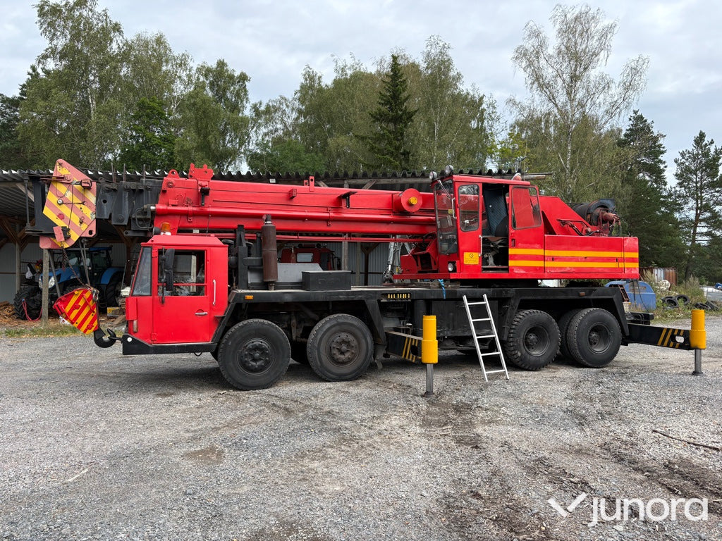 Mobilkran Lokomo A 351 NS - Grua móvel: foto 1 Mobilkran Lokomo A 351 NS - Grua móvel: foto 1