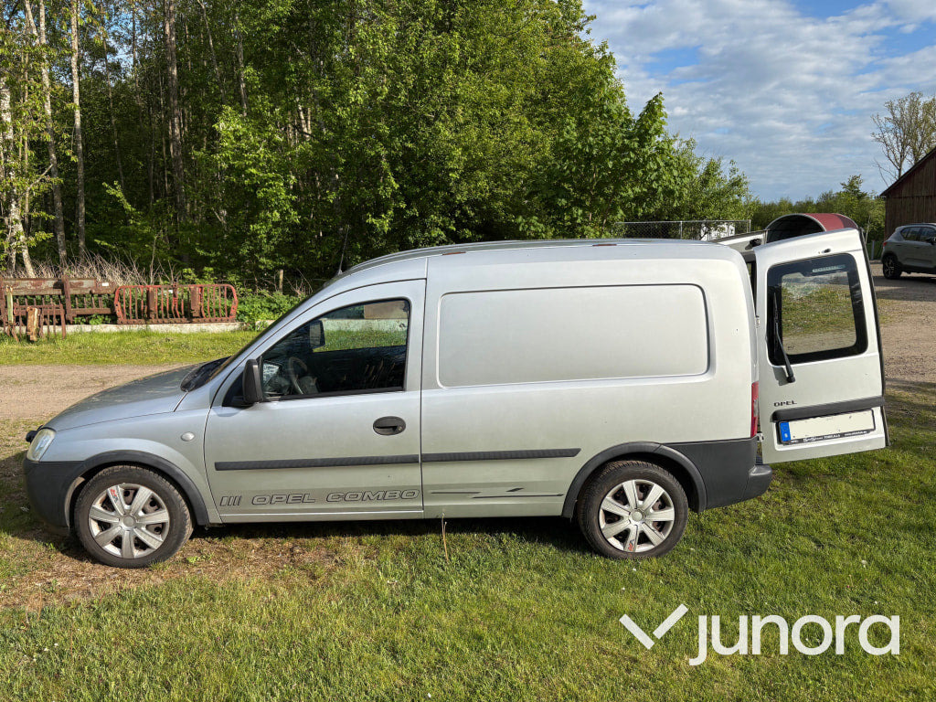 Opel Combo Skåp 1.3 Cdti - Furgão compacto: foto 2 Opel Combo Skåp 1.3 Cdti - Furgão compacto: foto 2