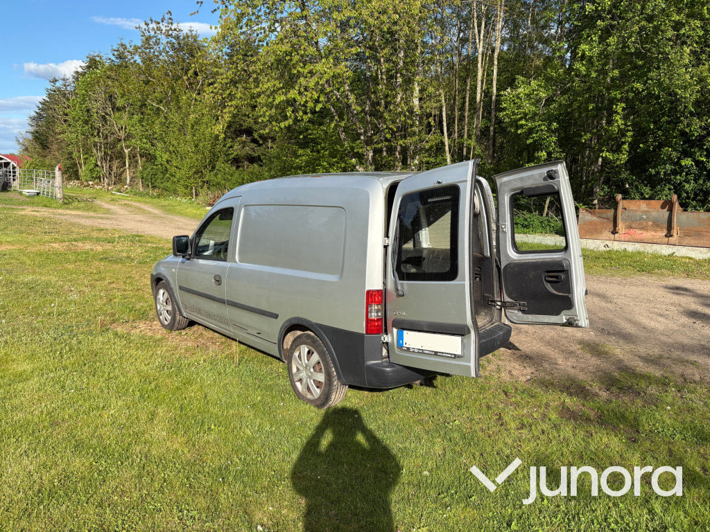 Opel Combo Skåp 1.3 Cdti - Furgão compacto: foto 3 Opel Combo Skåp 1.3 Cdti - Furgão compacto: foto 3