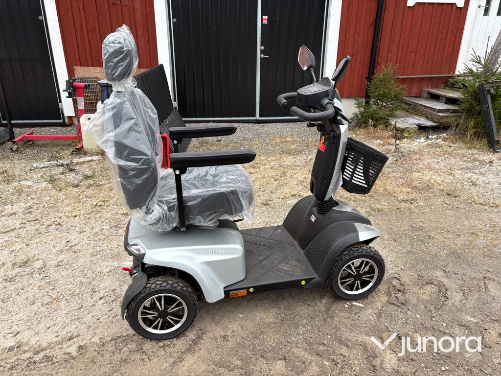 Promenadskoter - C.T.M HS-828 - Motocicleta: foto 4 Promenadskoter - C.T.M HS-828 - Motocicleta: foto 4