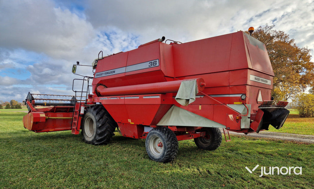 Skördetröska - Massey Ferguson, 36 - Ceifeira debulhadora: foto 3 Skördetröska - Massey Ferguson, 36 - Ceifeira debulhadora: foto 3