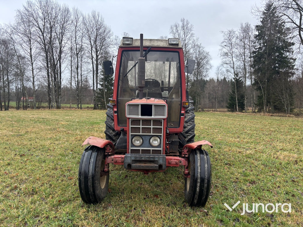 Traktor - IH 685XL - Trator: foto 2 Traktor - IH 685XL - Trator: foto 2
