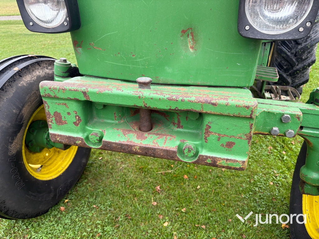 Traktor John Deere 2250 - Trator: foto 5 Traktor John Deere 2250 - Trator: foto 5