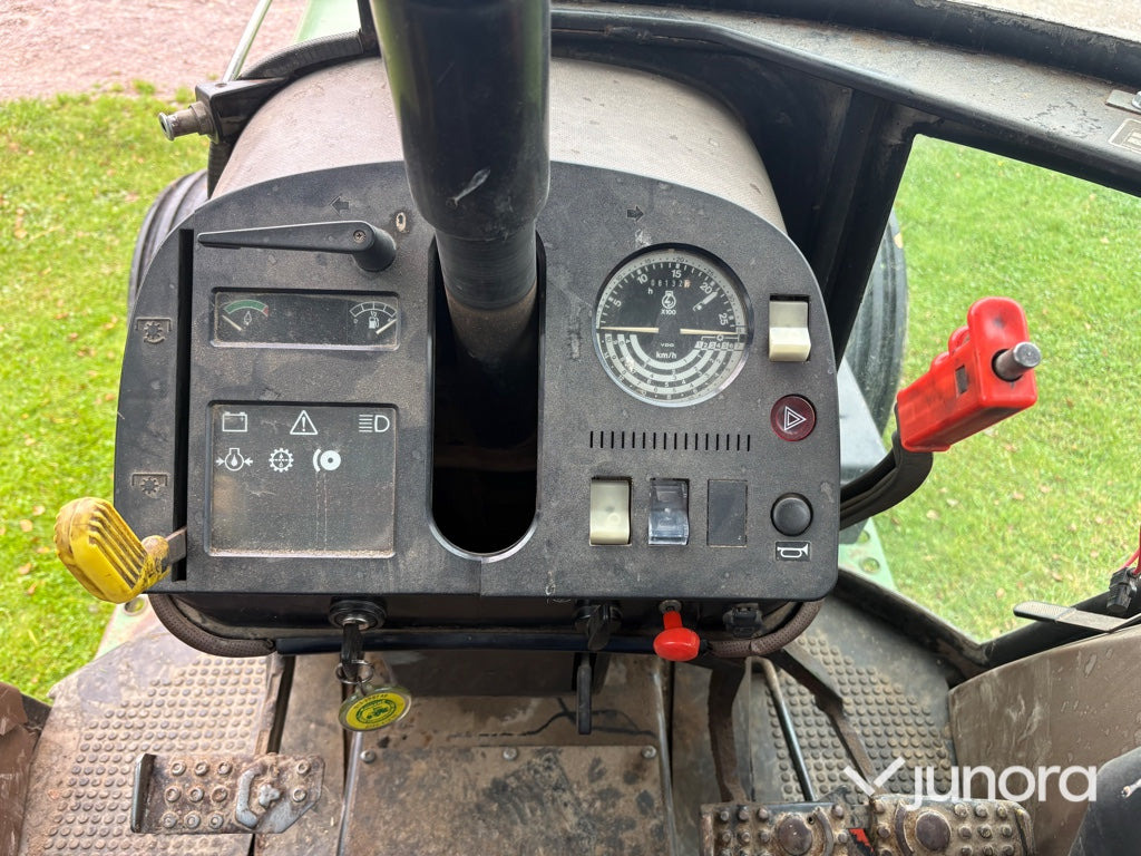 Trator Traktor John Deere 2250: foto 15