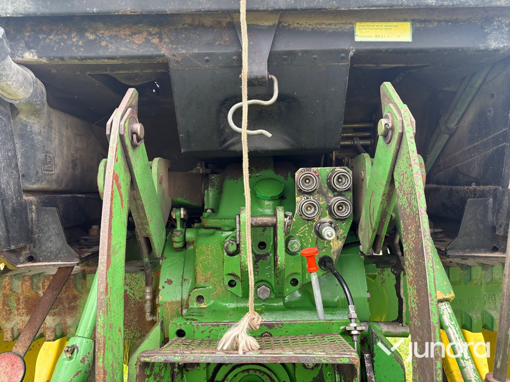 Trator Traktor John Deere 2250: foto 8
