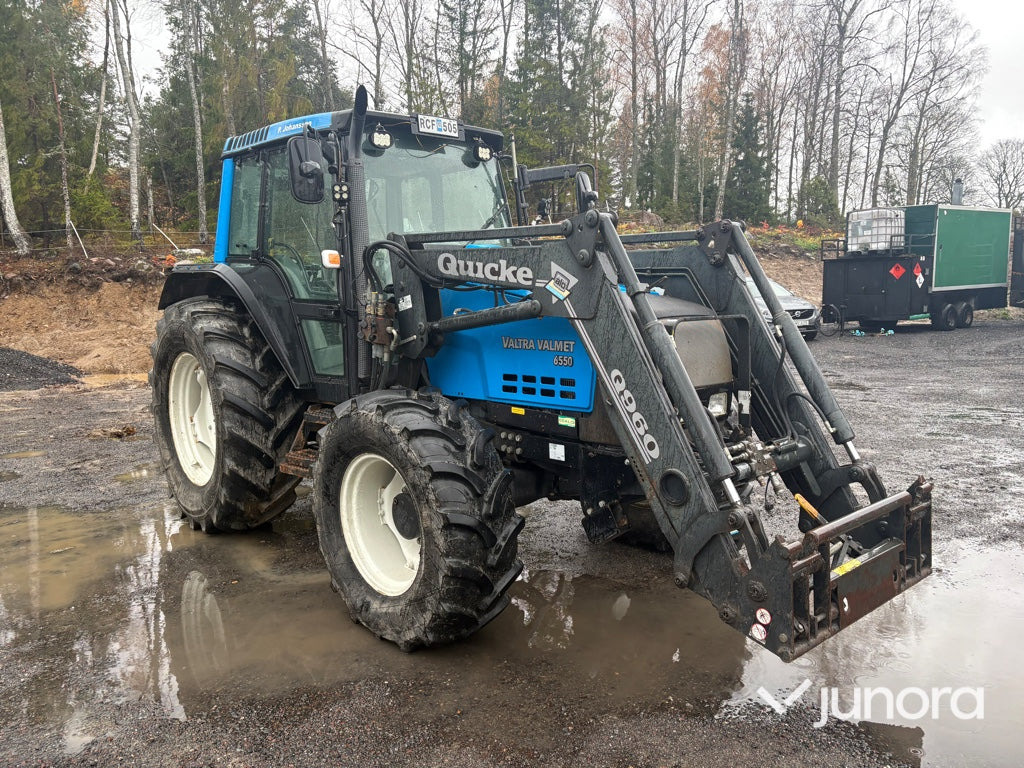 Traktor - Valtra 6550-4 med frontlastare - Trator: foto 5 Traktor - Valtra 6550-4 med frontlastare - Trator: foto 5