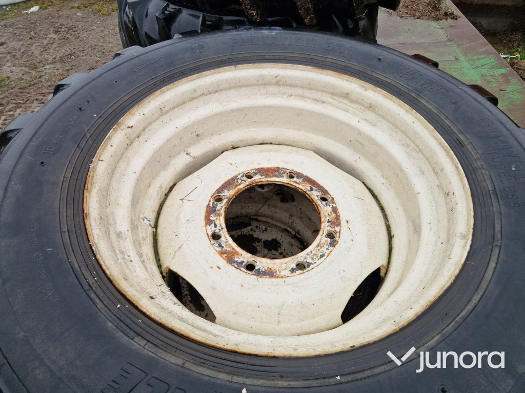 Traktordäck - Valmet 6400 - Roda completa para Trator: foto 4 Traktordäck - Valmet 6400 - Roda completa para Trator: foto 4