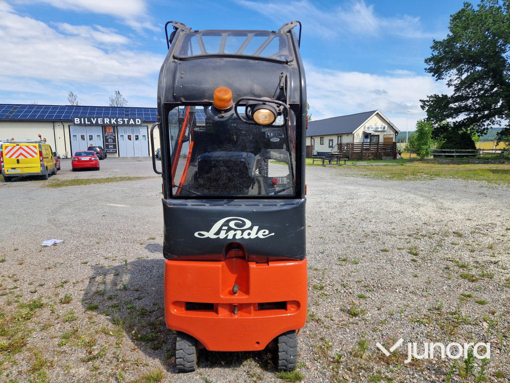 Truck Linde E20/600 - Empilhador elétrico: foto 3 Truck Linde E20/600 - Empilhador elétrico: foto 3