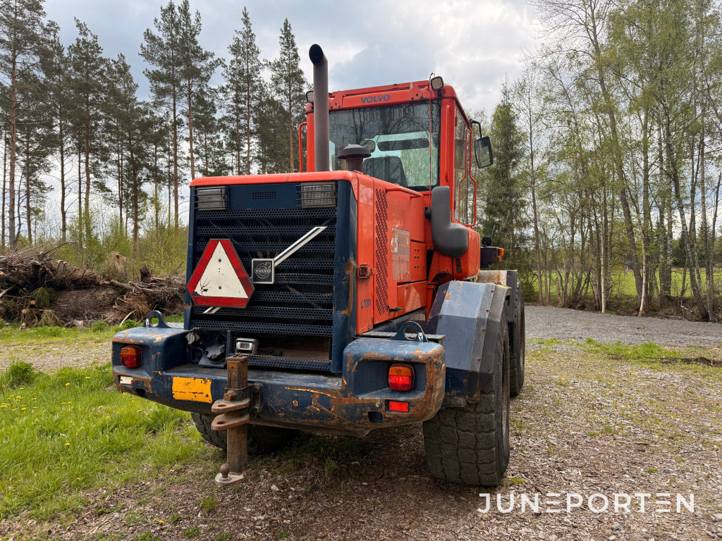 Volvo L70D - Trator: foto 4 Volvo L70D - Trator: foto 4
