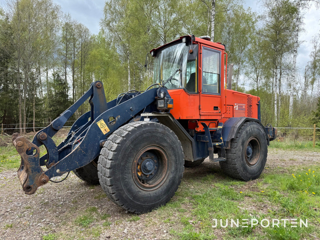 Volvo L70D - Trator: foto 1 Volvo L70D - Trator: foto 1