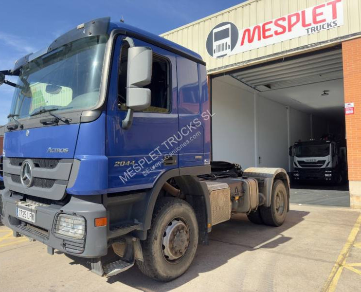 Mercedes Actros 2044 - Tractor: foto 1 Mercedes Actros 2044 - Tractor: foto 1