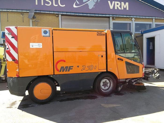 Aebi MFH2500 - Varredora urbana: foto 1 Aebi MFH2500 - Varredora urbana: foto 1