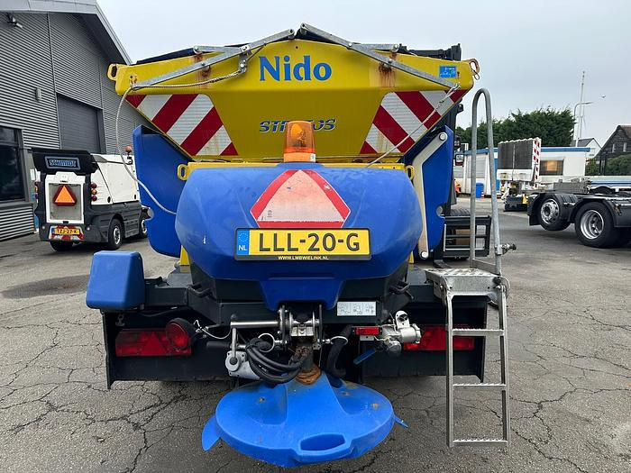 Nido Stratos B35K-30 ACLN-490 - Espalhador de areia/ Sal: foto 3 Nido Stratos B35K-30 ACLN-490 - Espalhador de areia/ Sal: foto 3
