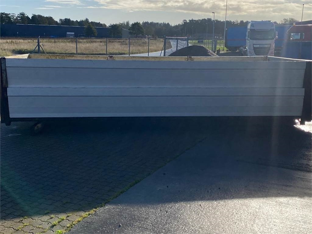 5,95 mtr 2 delt pendel - aut bagsmæk - Carroçaria para furgões: foto 4 5,95 mtr 2 delt pendel - aut bagsmæk - Carroçaria para furgões: foto 4
