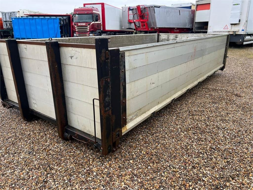 HMF 5,7 mtr - helside pendel - aut bagsmæk - Carroçaria para furgões: foto 1 HMF 5,7 mtr - helside pendel - aut bagsmæk - Carroçaria para furgões: foto 1