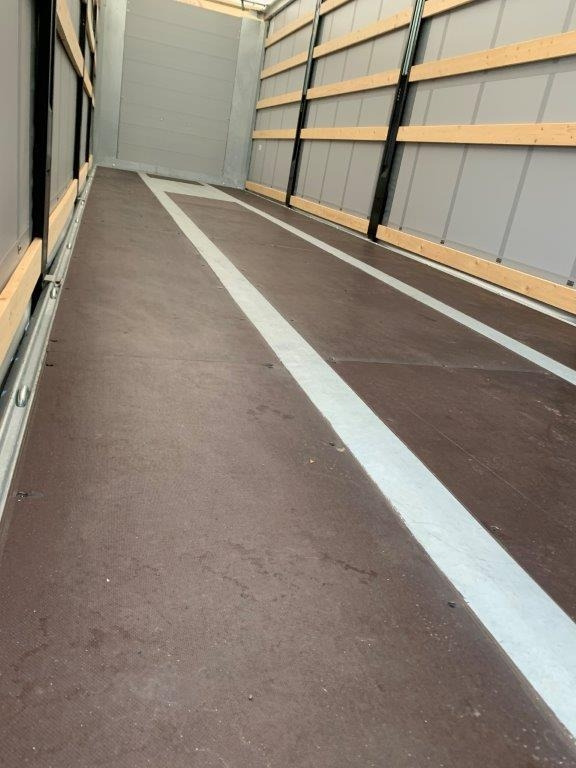 Semi-reboque de lona Hangler 12,5 mtr 2 akslet city lift - 30 pallers: foto 16 Semi-reboque de lona Hangler 12,5 mtr 2 akslet city lift - 30 pallers: foto 16