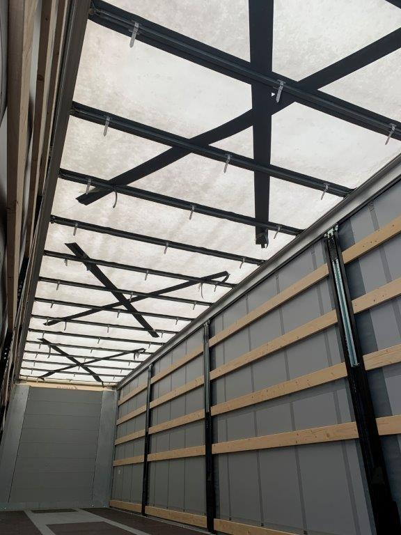 Semi-reboque de lona Hangler 12,5 mtr 2 akslet city lift - 30 pallers: foto 17 Semi-reboque de lona Hangler 12,5 mtr 2 akslet city lift - 30 pallers: foto 17