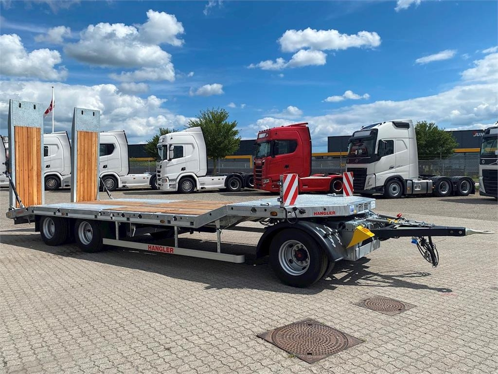Hangler DTS 300 3 akslet med ramper - Reboque baixa: foto 2 Hangler DTS 300 3 akslet med ramper - Reboque baixa: foto 2