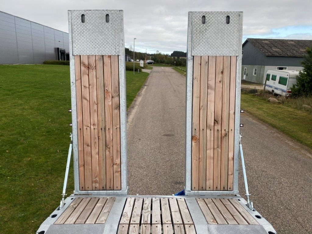 Hangler DTS-H 300 P 3 akslet med ramper - Reboque baixa: foto 5 Hangler DTS-H 300 P 3 akslet med ramper - Reboque baixa: foto 5