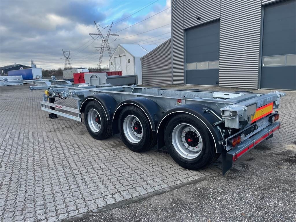 Hangler SDS 430 container chassis - multi låse - ADR - Semi-reboque transportador de contêineres/ Caixa móvel: foto 4 Hangler SDS 430 container chassis - multi låse - ADR - Semi-reboque transportador de contêineres/ Caixa móvel: foto 4