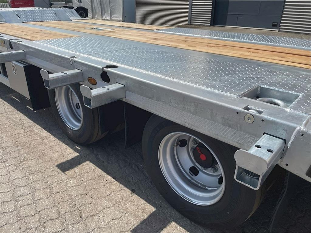 Hangler VTS-H 400 4 akslet - 2 delt ramper - Reboque baixa: foto 3 Hangler VTS-H 400 4 akslet - 2 delt ramper - Reboque baixa: foto 3