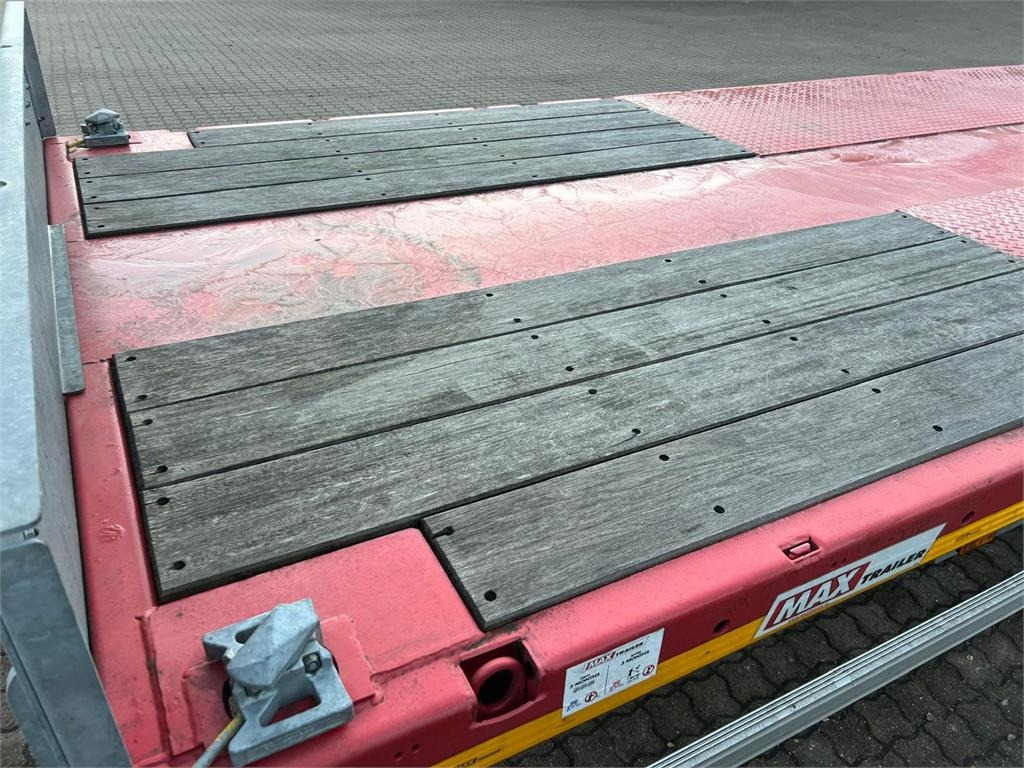 MAX Trailer MAX 300 - 7000 mm + ramper - Reboque transporte de veículos: foto 4 MAX Trailer MAX 300 - 7000 mm + ramper - Reboque transporte de veículos: foto 4