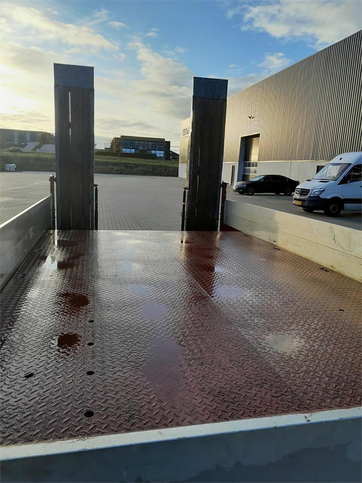 MTDK KC200 11,8 ton 5,2 mtr lad + ramper - Reboque baixa: foto 4 MTDK KC200 11,8 ton 5,2 mtr lad + ramper - Reboque baixa: foto 4