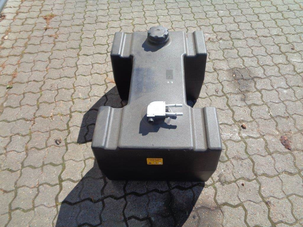 Mercedes-Benz 100 L plast (H formet) Dieseltank - Tanque de combustível para Veículo comercial: foto 3 Mercedes-Benz 100 L plast (H formet) Dieseltank - Tanque de combustível para Veículo comercial: foto 3