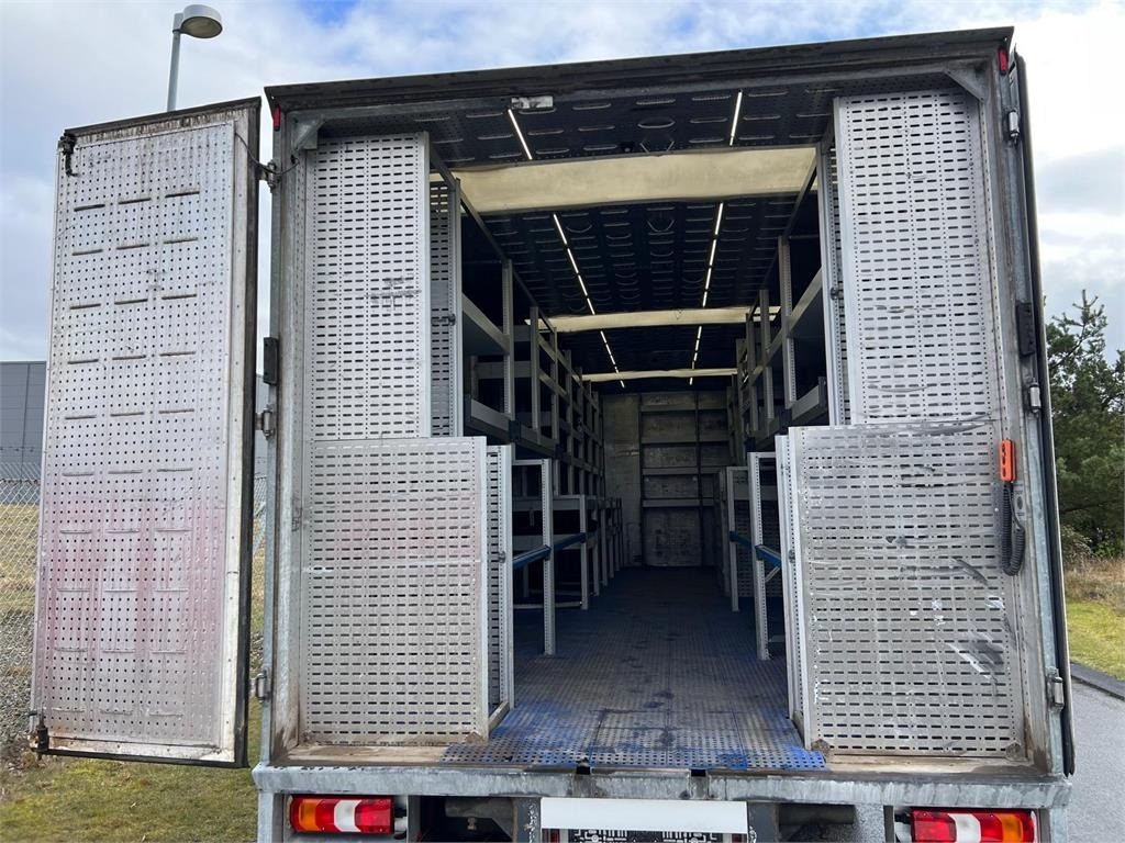 Mercedes-Benz Antos 1824 LnR - Camião furgão: foto 1 Mercedes-Benz Antos 1824 LnR - Camião furgão: foto 1