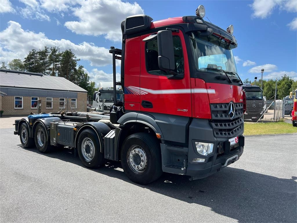 Mercedes-Benz Arocs 3251 - Camião polibenne: foto 2 Mercedes-Benz Arocs 3251 - Camião polibenne: foto 2