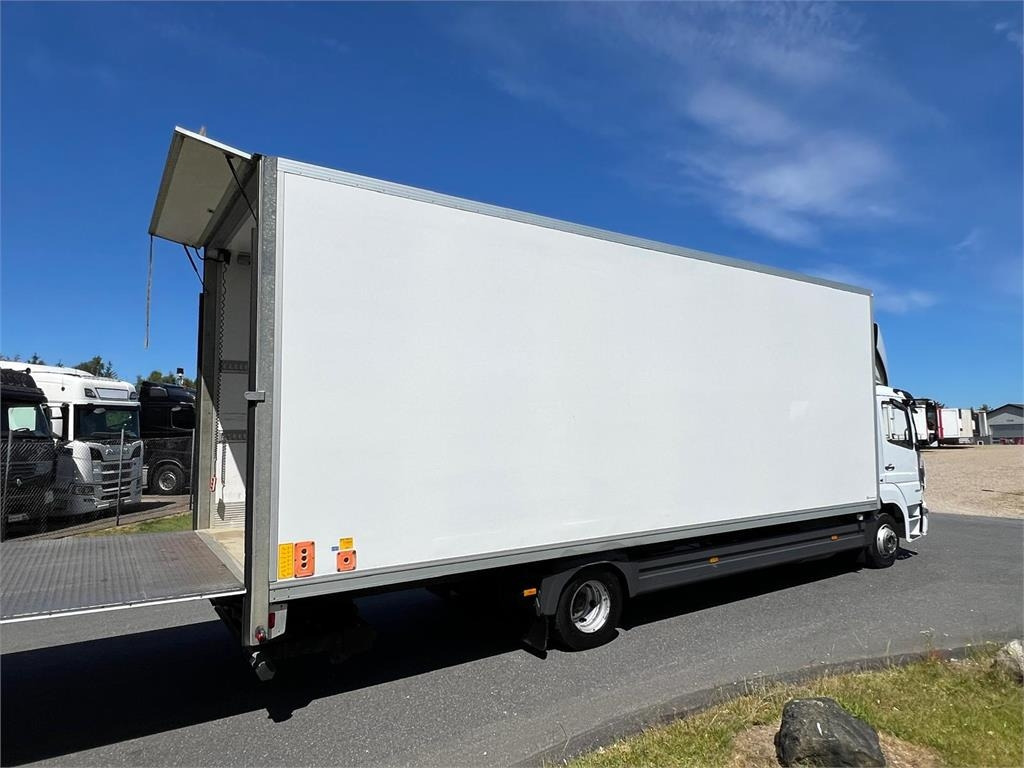 Mercedes-Benz Atego 1224 LnR - Camião furgão: foto 3 Mercedes-Benz Atego 1224 LnR - Camião furgão: foto 3
