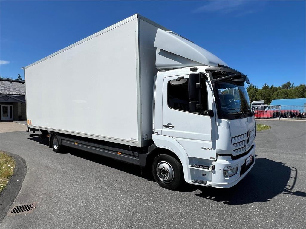 Mercedes-Benz Atego 1224 LnR - Camião furgão: foto 5 Mercedes-Benz Atego 1224 LnR - Camião furgão: foto 5