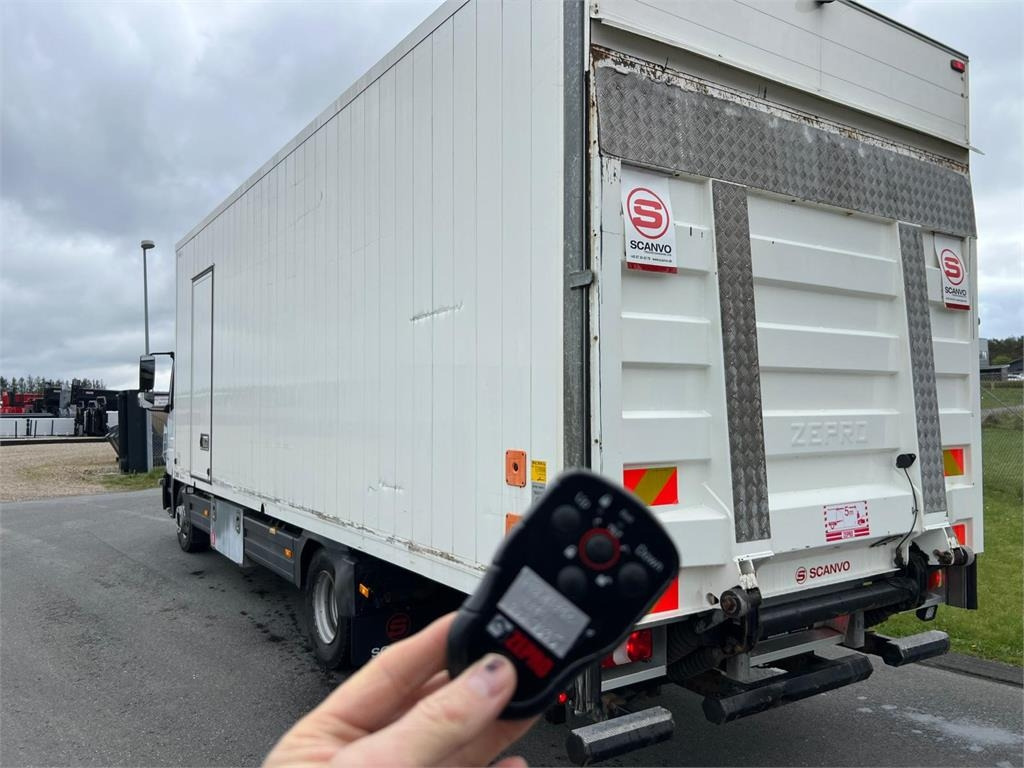 Mercedes-Benz Atego 1224 LnR - Camião furgão: foto 3 Mercedes-Benz Atego 1224 LnR - Camião furgão: foto 3