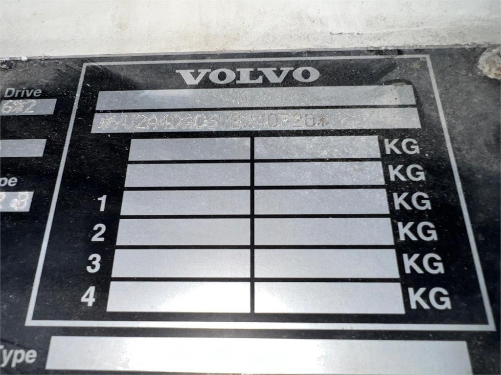 Volvo FH12-420 - Camião multibenne: foto 4 Volvo FH12-420 - Camião multibenne: foto 4