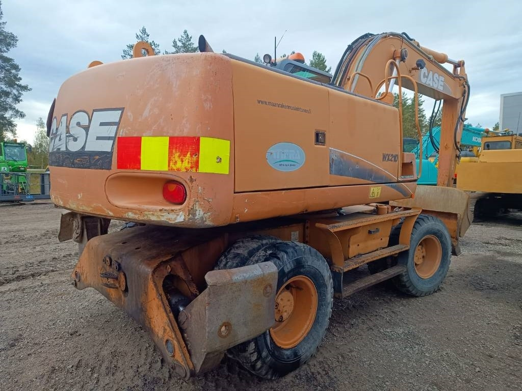 Case WX210 PYÖRITTÄJÄLLÄ  - Escavadeira de rodas: foto 4 Case WX210 PYÖRITTÄJÄLLÄ  - Escavadeira de rodas: foto 4