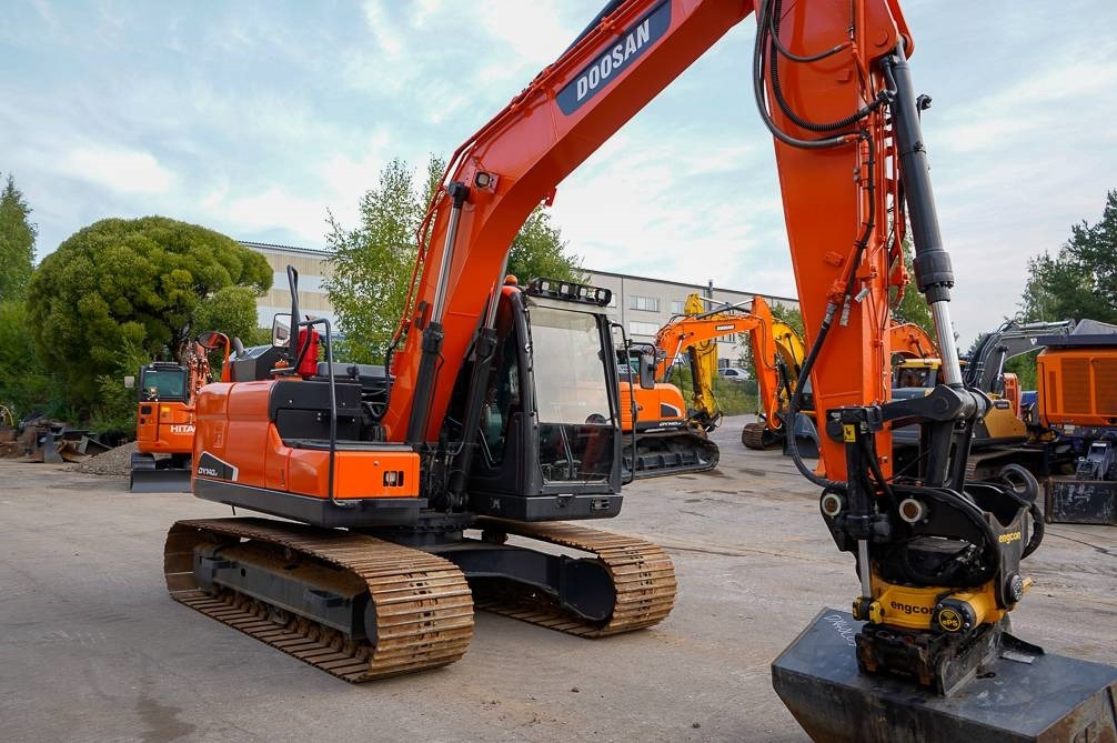 Doosan DX140LC-5 ENGCON - Escavadora de rastos: foto 5 Doosan DX140LC-5 ENGCON - Escavadora de rastos: foto 5