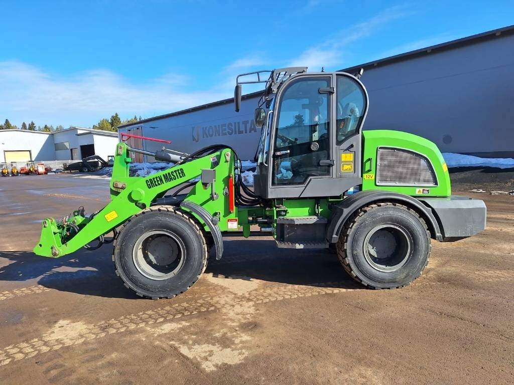 Greenmaster 825 PIIKIT, KAUHA JA HIEKOITIN - Pá carregadora de rodas: foto 1 Greenmaster 825 PIIKIT, KAUHA JA HIEKOITIN - Pá carregadora de rodas: foto 1