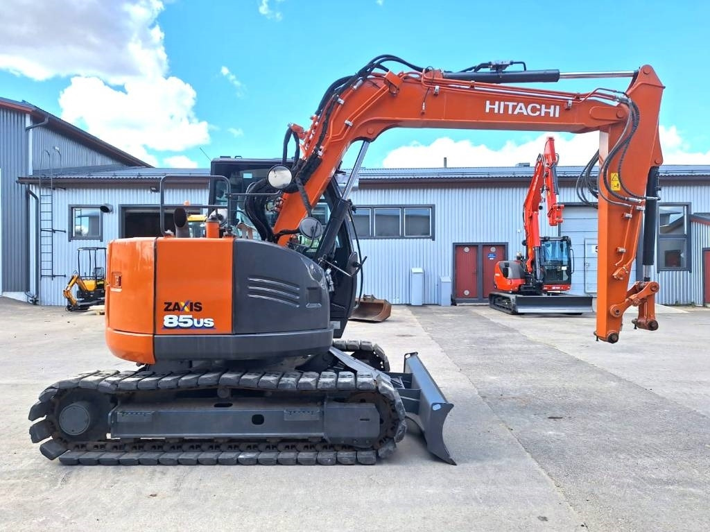 Hitachi MYYTY! SOLD! ZX85US-6 KUIN UUSI - Mini escavadeira: foto 5 Hitachi MYYTY! SOLD! ZX85US-6 KUIN UUSI - Mini escavadeira: foto 5