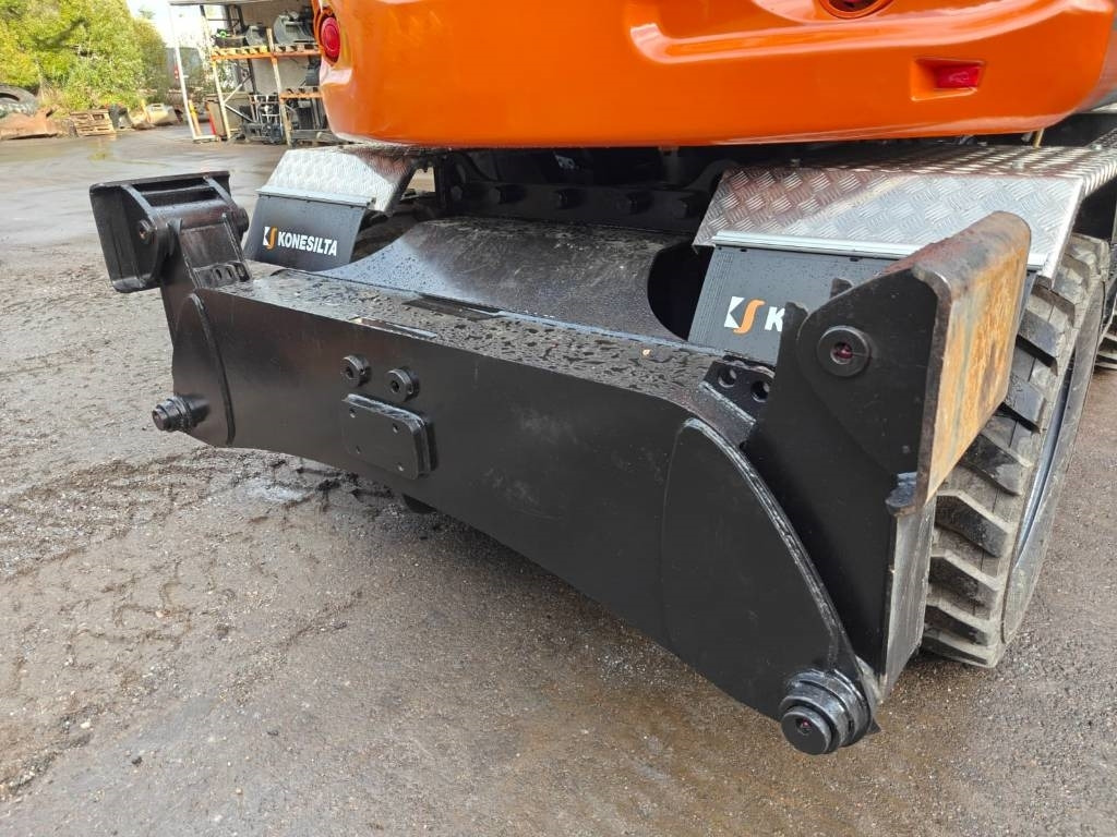 Hitachi ZX135W-7 VARUSTELTU  - Escavadeira de rodas: foto 3 Hitachi ZX135W-7 VARUSTELTU  - Escavadeira de rodas: foto 3