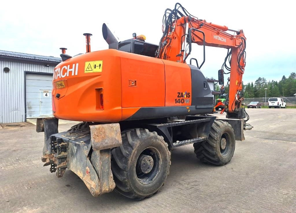 Hitachi ZX140W-5 HUIPPUVARUSTEET - Escavadeira de rodas: foto 4 Hitachi ZX140W-5 HUIPPUVARUSTEET - Escavadeira de rodas: foto 4