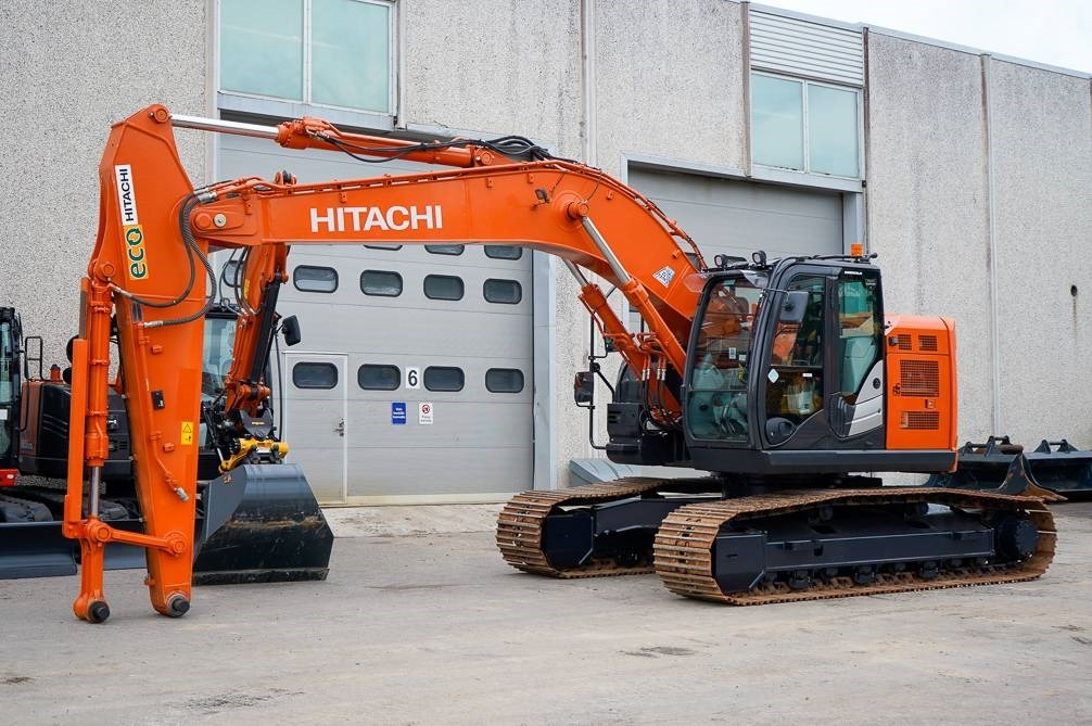 Hitachi ZX225USLC-6 - Escavadora de rastos: foto 2 Hitachi ZX225USLC-6 - Escavadora de rastos: foto 2