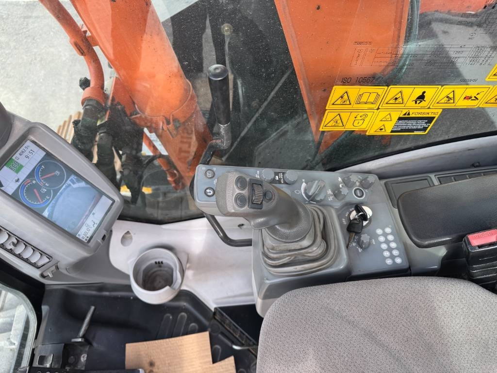 Mini escavadeira Hitachi ZX85US-5 Pyörittäjä, 3-Kauhaa: foto 14