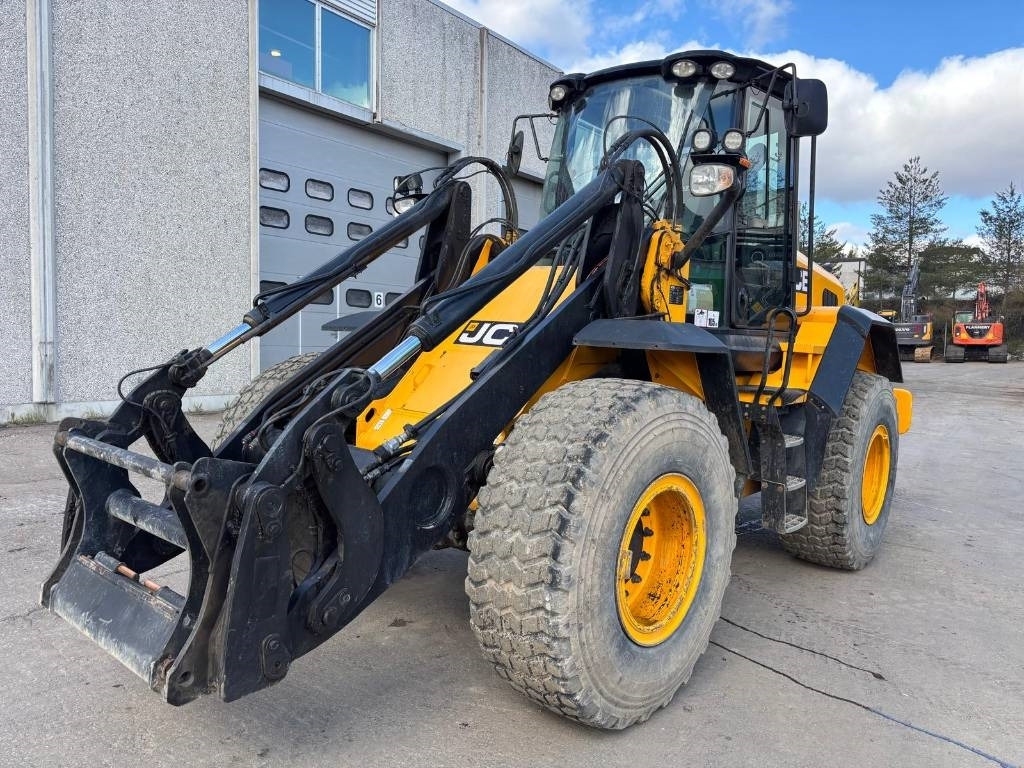 JCB 437 HT - Pá carregadora de rodas: foto 2 JCB 437 HT - Pá carregadora de rodas: foto 2